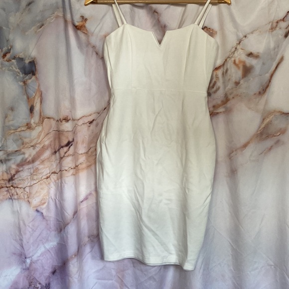 ✨•Lulu’s dress•✨ - Picture 4 of 7